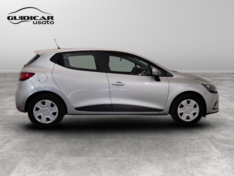 GuidiCar - RENAULT Clio 2018 Clio 0.9 tce energy Life Gpl 90cv Usato