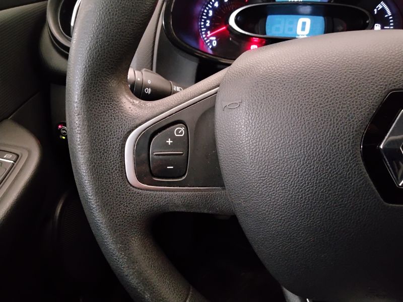 GuidiCar - RENAULT Clio 2018 Clio 0.9 tce energy Life Gpl 90cv Usato