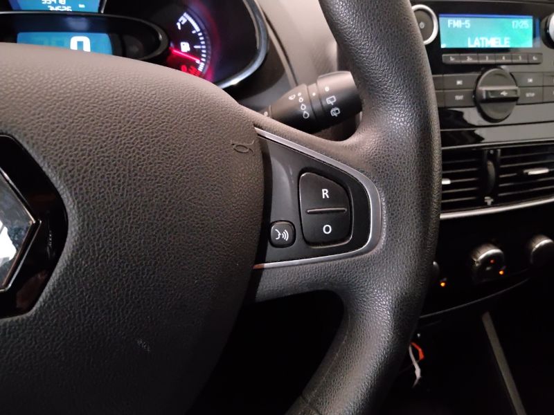 GuidiCar - RENAULT Clio 2018 Clio 0.9 tce energy Life Gpl 90cv Usato