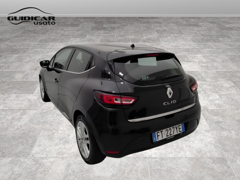 GuidiCar - RENAULT Clio 2019 Clio 1.5 dci Moschino Zen 75cv Usato