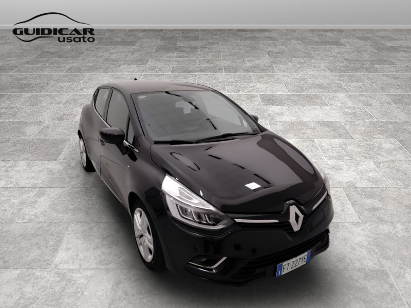 GuidiCar - RENAULT Clio 2019 Clio 1.5 dci Moschino Zen 75cv Usato