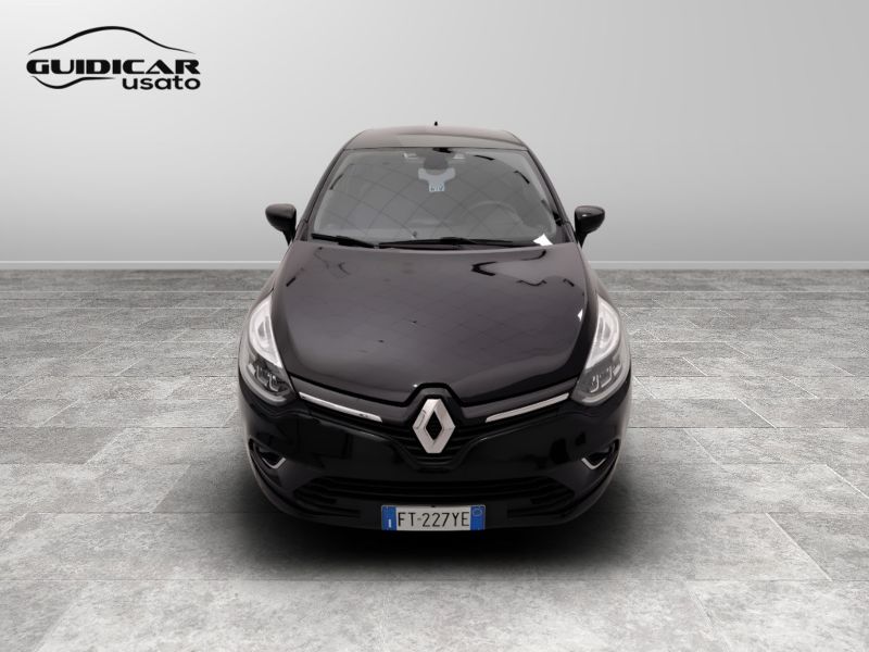 GuidiCar - RENAULT Clio 2019 Clio 1.5 dci Moschino Zen 75cv Usato