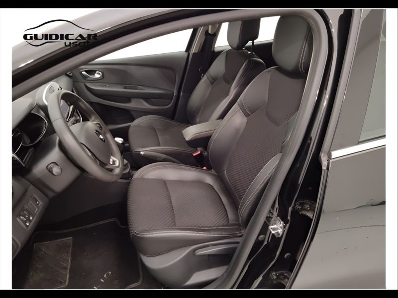 GuidiCar - RENAULT Clio 2019 Clio 1.5 dci Moschino Zen 75cv Usato