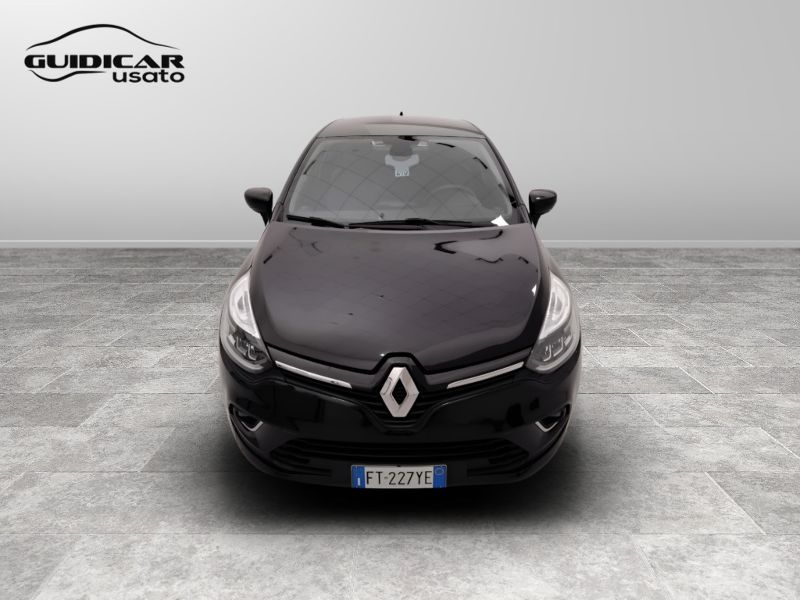 GuidiCar - RENAULT Clio 2019 Clio 1.5 dci Moschino Zen 75cv Usato