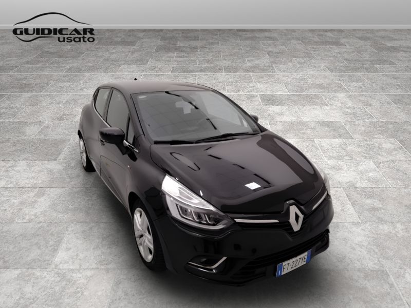 GuidiCar - RENAULT Clio 2019 Clio 1.5 dci Moschino Zen 75cv Usato
