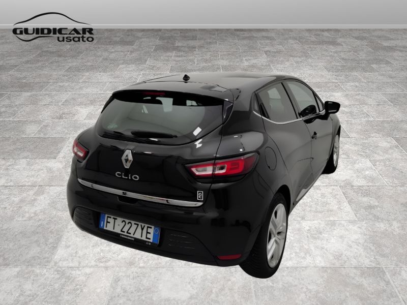 GuidiCar - RENAULT Clio 2019 Clio 1.5 dci Moschino Zen 75cv Usato