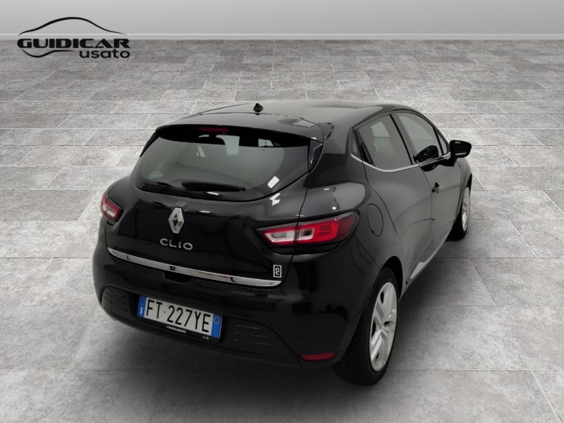 GuidiCar - RENAULT Clio 2019 Clio 1.5 dci Moschino Zen 75cv Usato