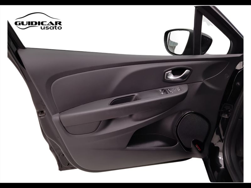 GuidiCar - RENAULT Clio 2019 Clio 1.5 dci Moschino Zen 75cv Usato