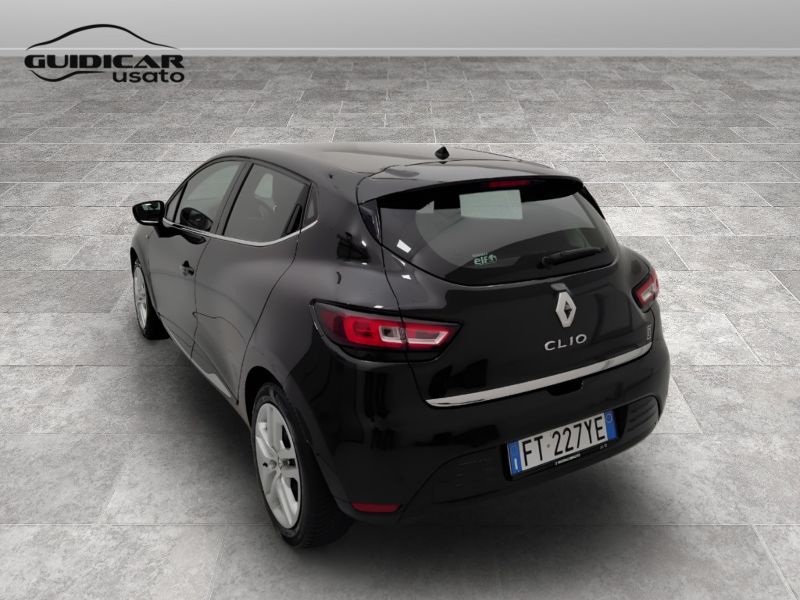 GuidiCar - RENAULT Clio 2019 Clio 1.5 dci Moschino Zen 75cv Usato