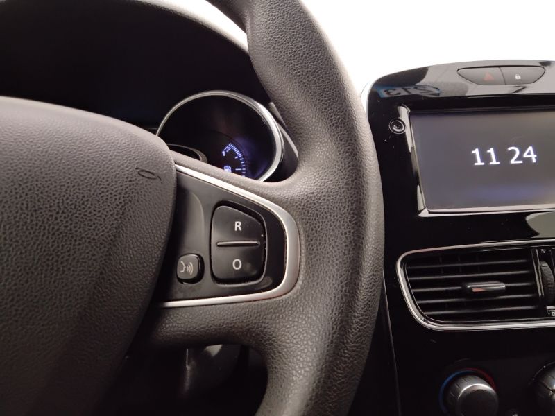 GuidiCar - RENAULT Clio 2019 Clio 1.5 dci Moschino Zen 75cv Usato