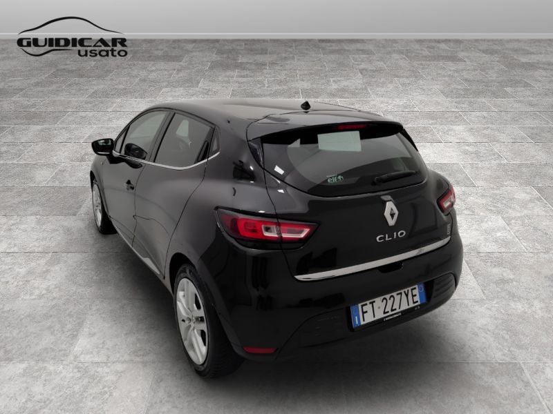 GuidiCar - RENAULT Clio 2019 Clio 1.5 dci Moschino Zen 75cv Usato