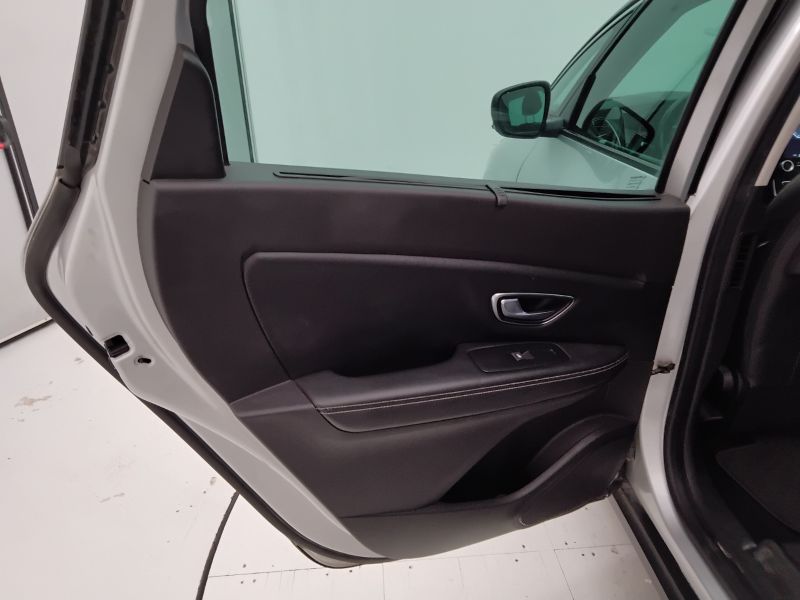 GuidiCar - RENAULT Scenic 2017 Grand Scenic 1.6 dci energy Intens 130cv Usato