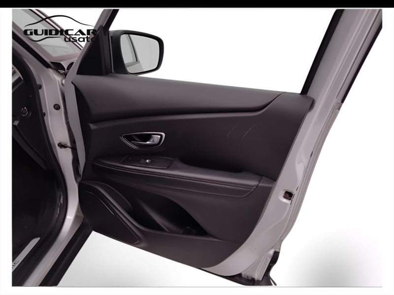 GuidiCar - RENAULT Scenic 2017 Grand Scenic 1.6 dci energy Intens 130cv Usato