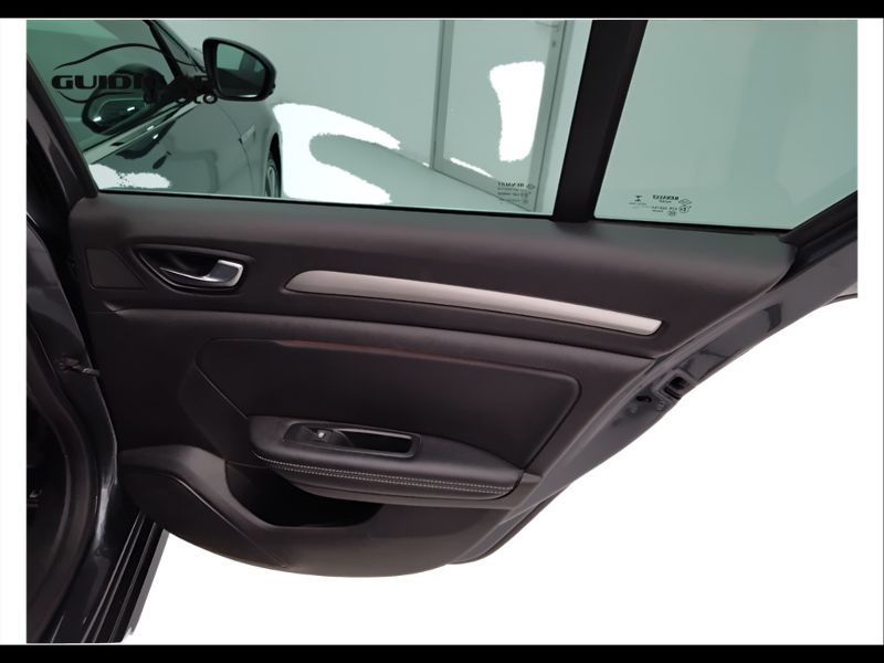 GuidiCar - RENAULT Megane 2017 Megane Sporter 1.5 dci energy Bose 110cv Usato