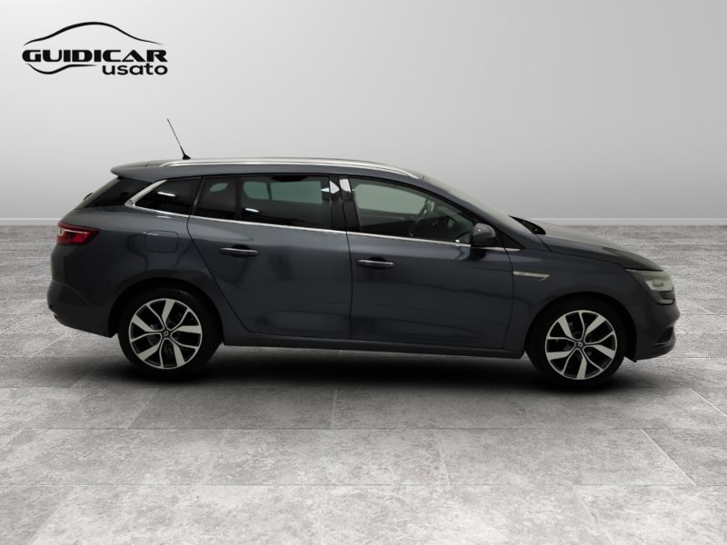 GuidiCar - RENAULT Megane 2017 Megane Sporter 1.5 dci energy Bose 110cv Usato