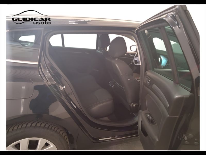 GuidiCar - RENAULT Megane 2021 Megane Sporter 1.5 blue dci Business 115cv Usato
