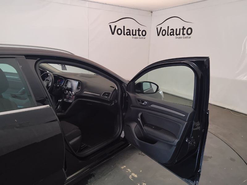 GuidiCar - RENAULT Megane 2021 Megane Sporter 1.5 blue dci Business 115cv Usato