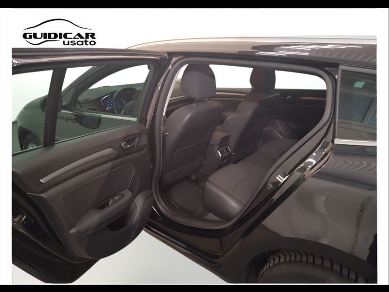 GuidiCar - RENAULT Megane 2021 Megane Sporter 1.5 blue dci Business 115cv Usato