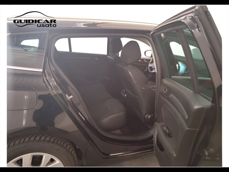 GuidiCar - RENAULT Megane 2021 Megane Sporter 1.5 blue dci Business 115cv Usato
