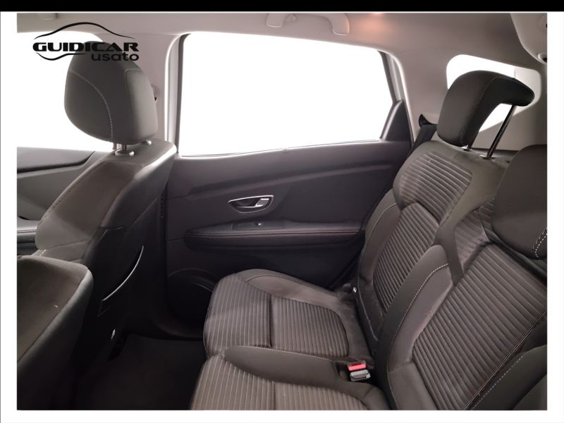 GuidiCar - RENAULT Scenic 2018 Scenic 1.5 dci energy Bose 110cv Usato