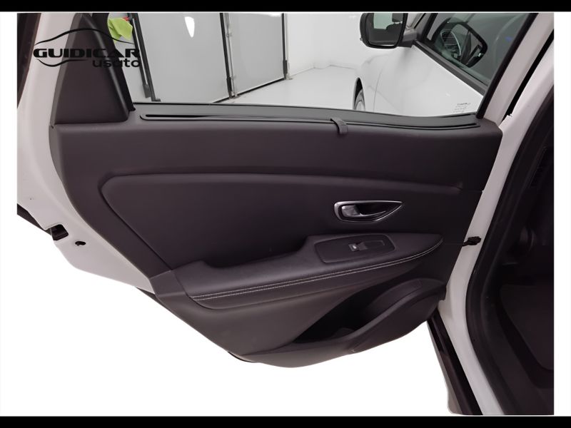 GuidiCar - RENAULT Scenic 2018 Scenic 1.5 dci energy Bose 110cv Usato