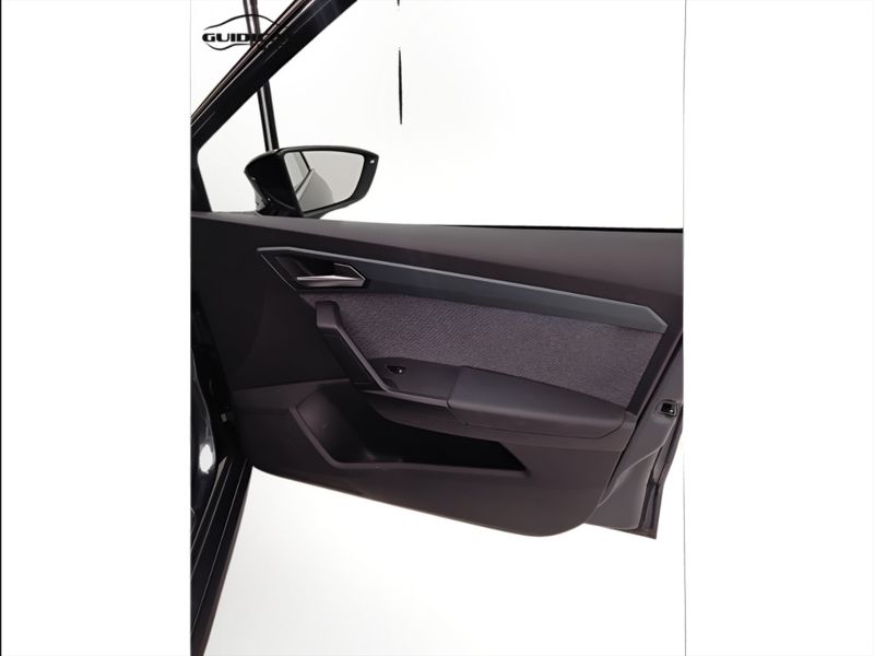 GuidiCar - SEAT Arona 2022 Arona 1.0 ecotsi Xperience 95cv Usato