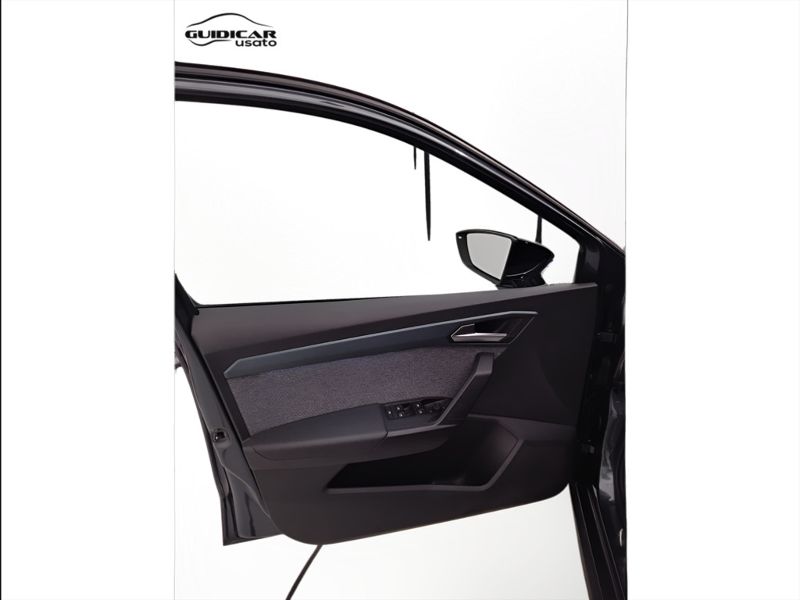 GuidiCar - SEAT Arona 2022 Arona 1.0 ecotsi Xperience 95cv Usato
