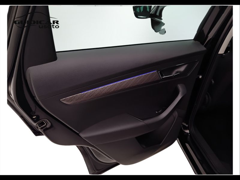 GuidiCar - SKODA Karoq 2022 Karoq 2.0 tdi evo Style 115cv Usato