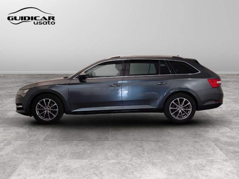 GuidiCar - SKODA Superb 2021 Superb Wagon 2.0 tdi evo Style 150cv dsg Usato