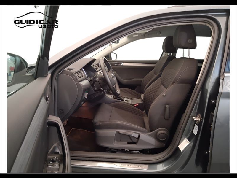 GuidiCar - SKODA Superb 2021 Superb Wagon 2.0 tdi evo Style 150cv dsg Usato