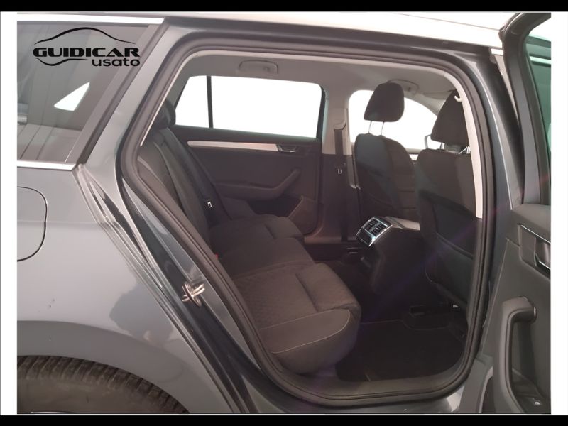 GuidiCar - SKODA Superb 2021 Superb Wagon 2.0 tdi evo Style 150cv dsg Usato