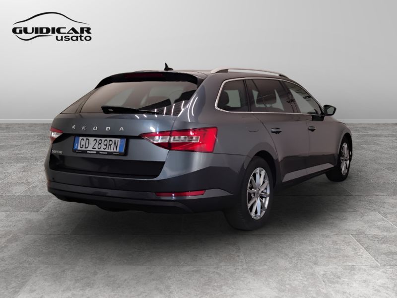GuidiCar - SKODA Superb 2021 Superb Wagon 2.0 tdi evo Style 150cv dsg Usato