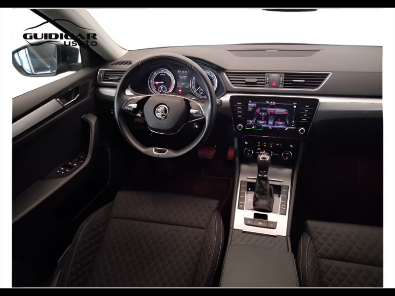 GuidiCar - SKODA Superb 2021 Superb Wagon 2.0 tdi evo Style 150cv dsg Usato