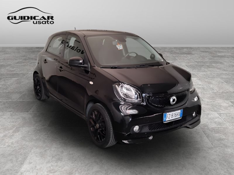 GuidiCar - SMART Forfour 2019 Forfour 0.9 t. Passion 90cv twinamic my18 Usato
