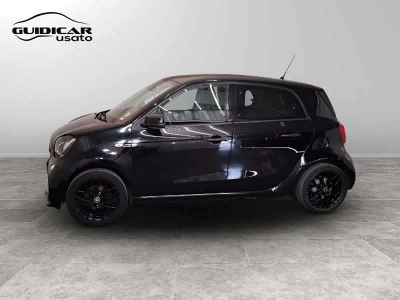 GuidiCar - SMART Forfour 2019 Forfour 0.9 t. Passion 90cv twinamic my18 Usato