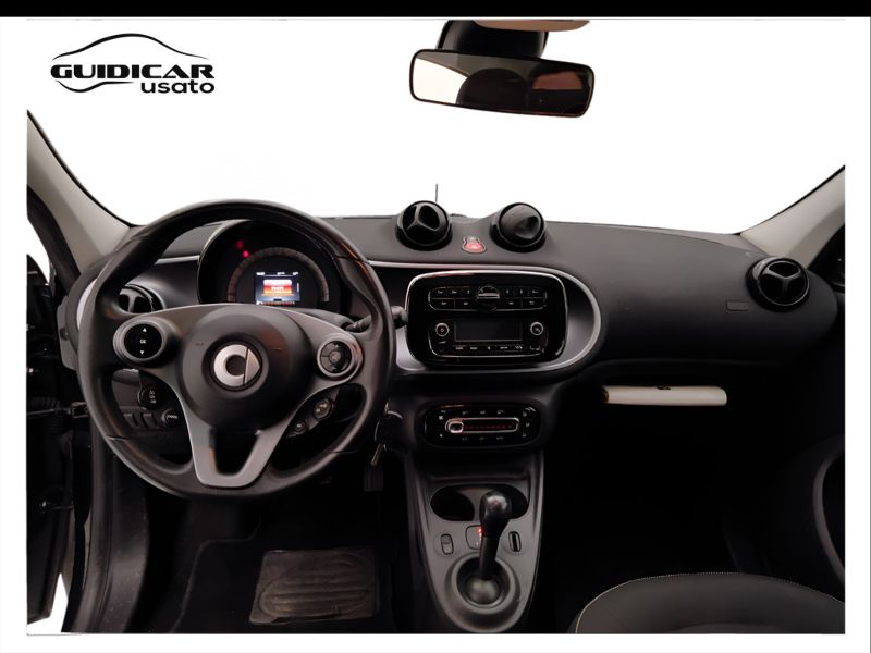 GuidiCar - SMART Forfour 2016 Forfour 0.9 t. Passion 90cv twinamic Usato