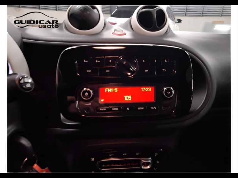 GuidiCar - SMART Forfour 2019 Forfour 1.0 Superpassion 71cv Usato