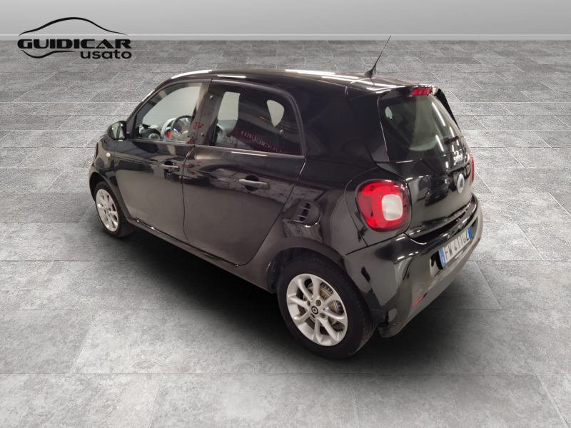 GuidiCar - SMART Forfour 2019 Forfour 1.0 Superpassion 71cv Usato