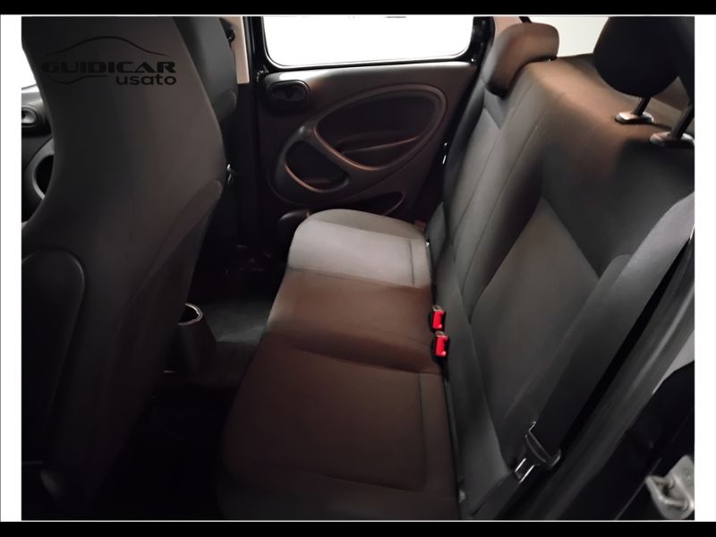 GuidiCar - SMART Forfour 2019 Forfour 1.0 Superpassion 71cv Usato