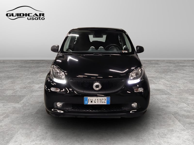 GuidiCar - SMART Forfour 2019 Forfour 1.0 Superpassion 71cv Usato