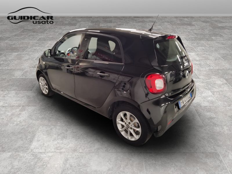 GuidiCar - SMART Forfour 2019 Forfour 1.0 Superpassion 71cv Usato