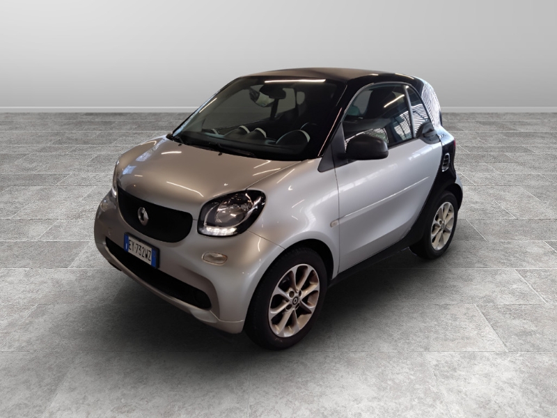 GuidiCar - SMART fortwo 3ª s. (C453) 2015 fortwo 3ªs.(C/A453) - fortwo 70 1.0 Passion Usato