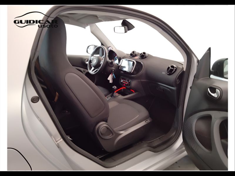 GuidiCar - SMART Fortwo 2021 Fortwo eq mattrunner 22kW Usato