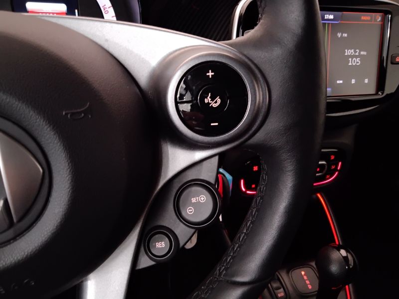 GuidiCar - SMART Fortwo 2021 Fortwo eq mattrunner 22kW Usato