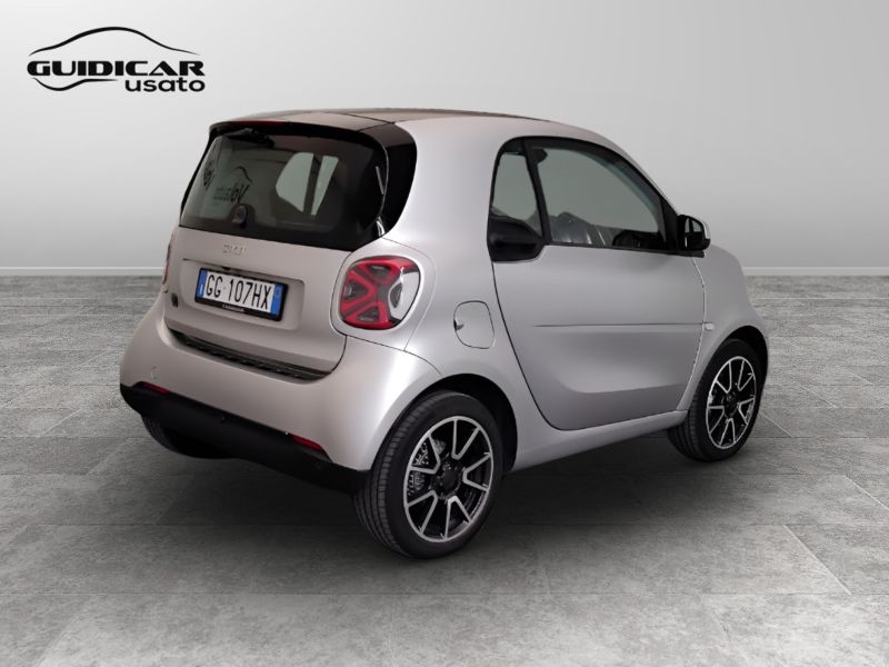 GuidiCar - SMART Fortwo 2021 Fortwo eq mattrunner 22kW Usato