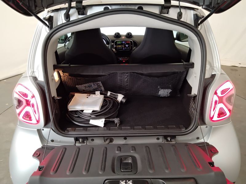 GuidiCar - SMART Fortwo 2021 Fortwo eq mattrunner 22kW Usato