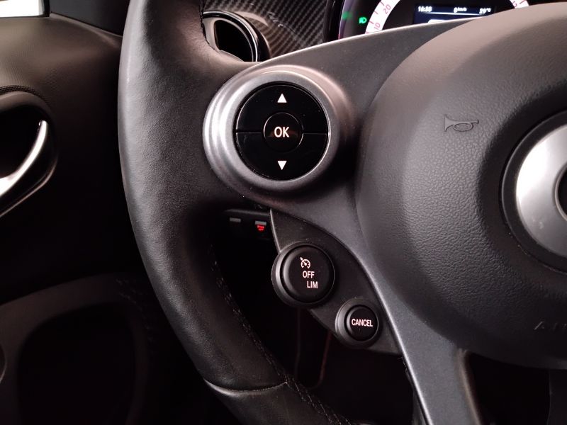 GuidiCar - SMART Fortwo 2021 Fortwo eq mattrunner 22kW Usato