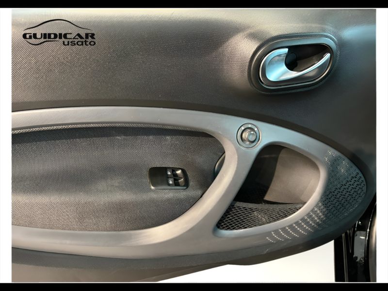 GuidiCar - SMART Fortwo 2020 Fortwo eq Passion 22kW Usato