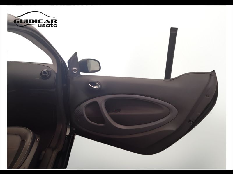 GuidiCar - SMART Fortwo 2021 Fortwo eq Prime 22kW Usato