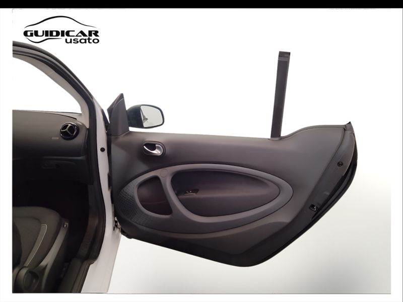 GuidiCar - SMART Fortwo 2021 Fortwo eq Pulse 4,6kW Usato